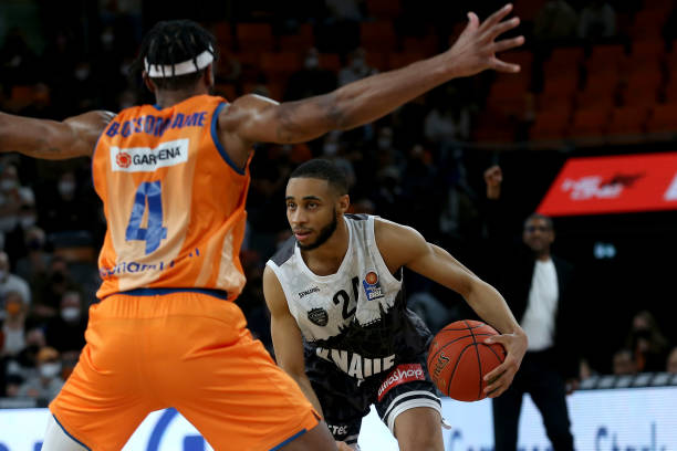 股东认为 股东认为