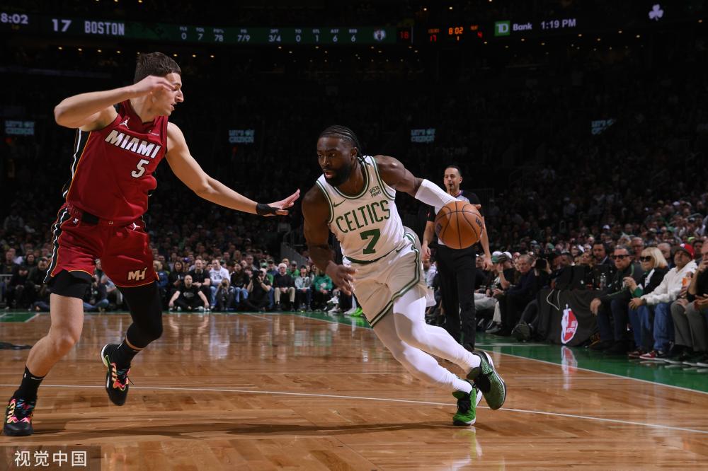 中场风格的 中场风格的